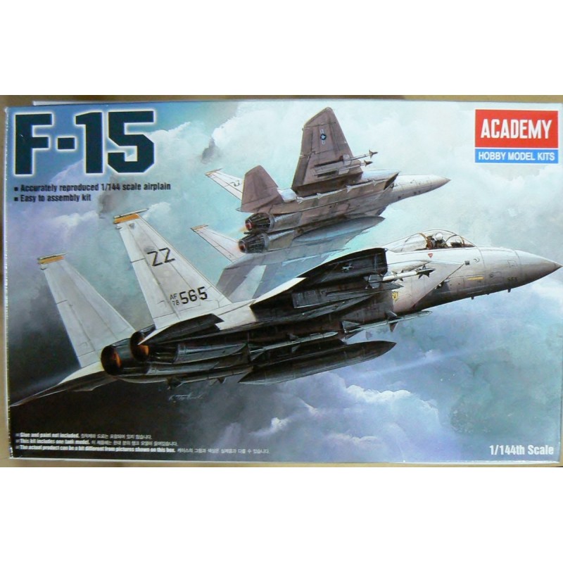 Academy_ F-15 Eagle_ 1/144